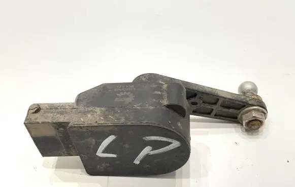 Audi A8 S8 D3 4E Voltage converter/converter module 17SKV569
