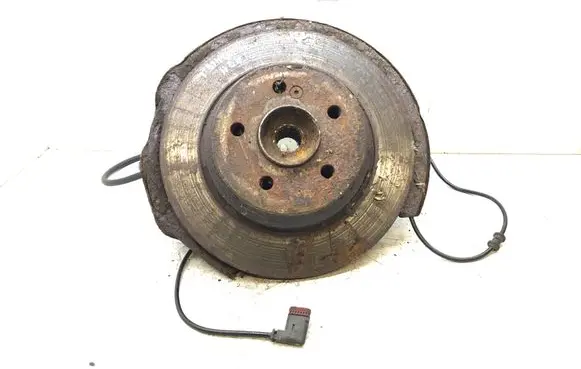 Mercedes-Benz E W211 Rear wheel hub B419