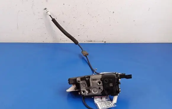 Citroen C3 Front door lock