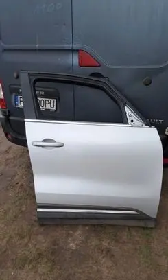 Audi A4 S4 B6 8E 8H Front door