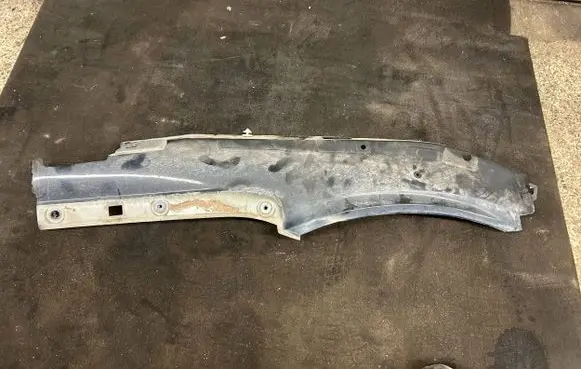 Porsche Macan (95B) Fender 95B821104B