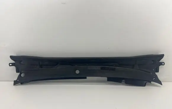 Toyota Camry VIII XV70 Wiper trim 5575106200 55751