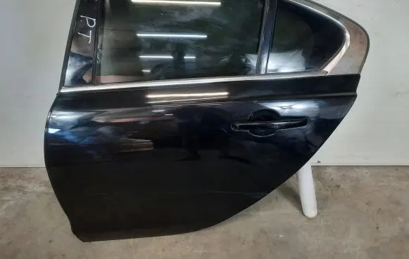 Jaguar XE Rear door