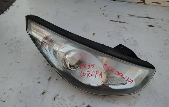 Hyundai ix35 Headlight/headlamp 