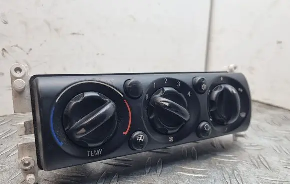 Mini One - Cooper Cabrio R52 Climate control unit 1502214 64111502214