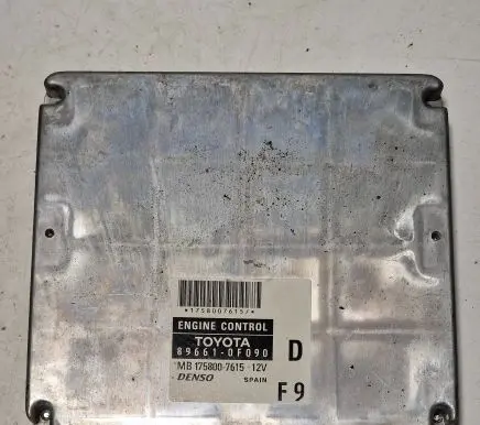 Toyota Corolla Verso AR10 Engine control unit/module 896610F090 1758007615 MB1758007615