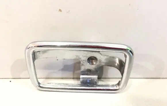 Mercedes-Benz E W123 Rear door handle cover 1087660511