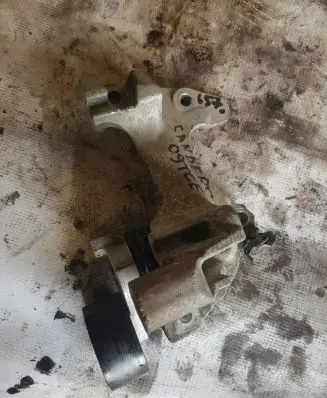 Dacia Sandero Generator/alternator bracket 117104394R