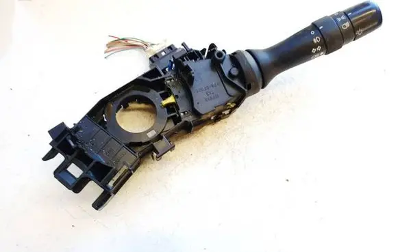 Toyota Avensis T270 Indicator stalk 173832 17f373