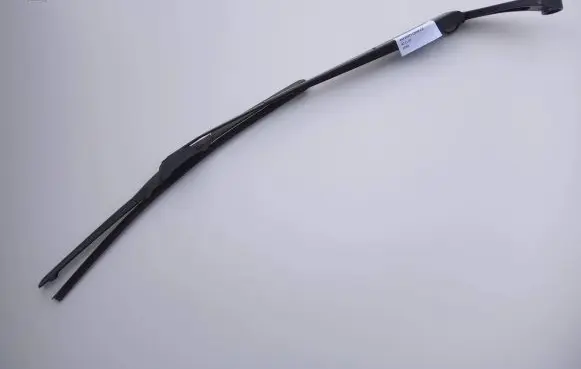 Infiniti QX80 Front wiper blade arm