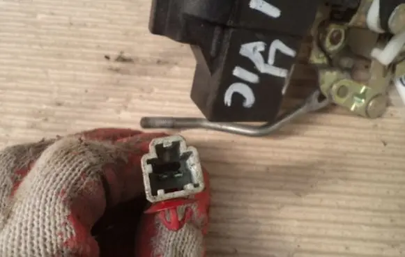 Honda Civic Rear door lock