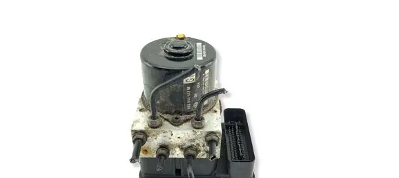 Volkswagen Golf V ABS Pump 1K0907379Q 1K0614517M