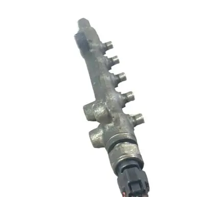 Mazda 6 Fuel main line pipe 05L5046 0470 05L5044