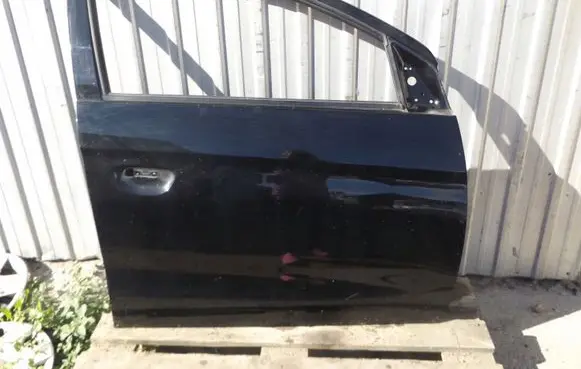 Mitsubishi Space Star Front door