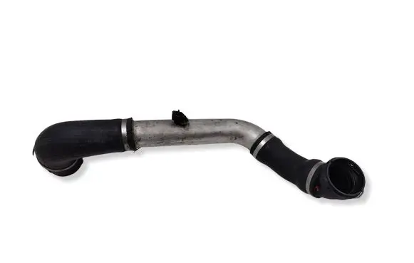 BMW 5 E60 E61 Intercooler hose/pipe 10305917