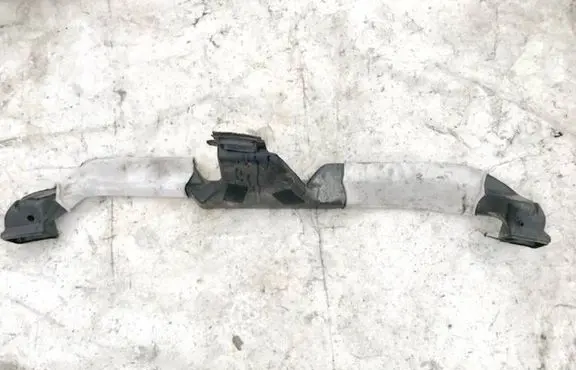 Audi A4 S4 B5 8D Air intake hose/pipe 8d1819633d