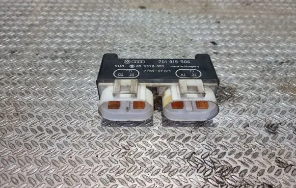 Volkswagen Transporter - Caravelle T4 Coolant fan relay 