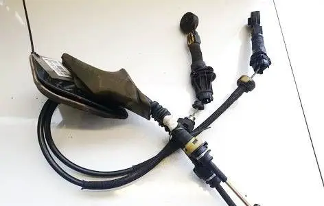 Citroen Xsara Picasso Gear shift cable linkage 