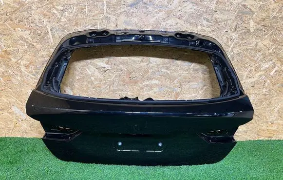 BMW 1 F40 Tailgate/trunk/boot lid 9627390
