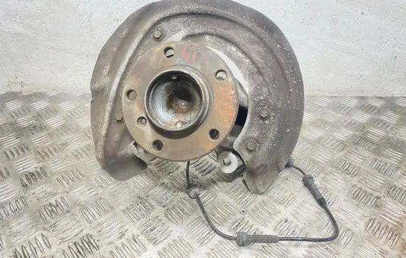 BMW 1 F20 F21 Front wheel hub 6792285