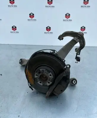 BMW 5 GT F07 Front wheel hub spindle knuckle