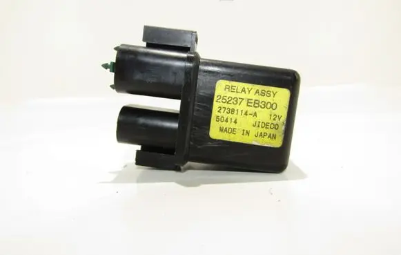 Nissan Pathfinder R51 Glow plug pre-heat relay 25237eb300