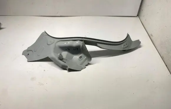 Headlight/headlamp mounting bracket
