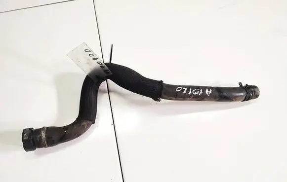 Engine coolant pipe/hose