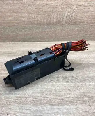 Volkswagen Jetta VI Fuse box set 5C0970006A 500970115 102576021701T