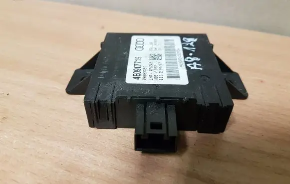 Audi A8 S8 D3 4E Alarm control unit/module 4E0907719 28053787