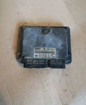 Opel Sintra Engine control unit/module 0281001637