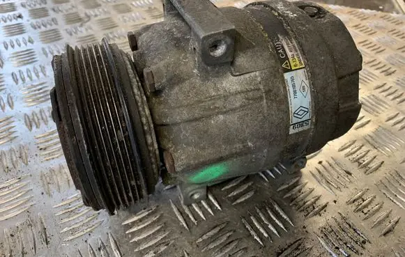 Renault Scenic I Air conditioning (A/C) compressor (pump) 7700105765