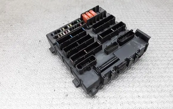 Opel Signum Fuse module 460023260