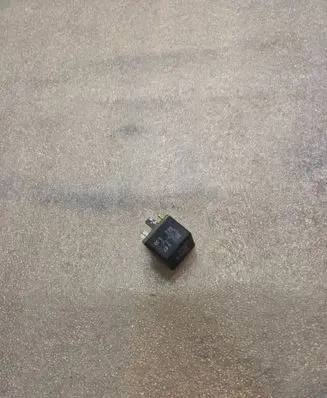 Audi A8 S8 D2 4D Other relay 431951253H