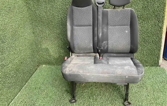 Opel Movano B Front driver seat 47160420 870500529R