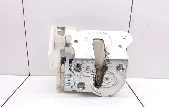 Mazda 5 Sliding door lock 