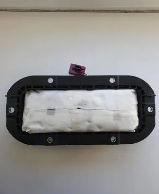Volvo XC40 Passenger airbag P30747212