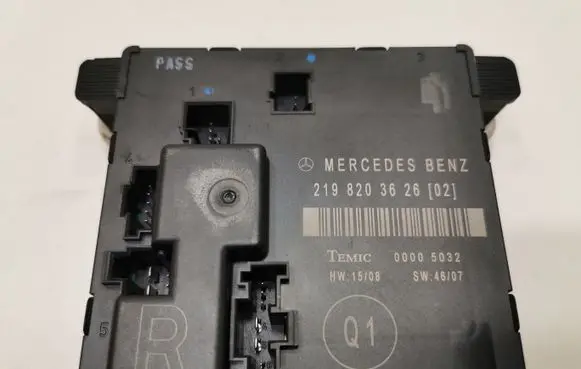 Mercedes-Benz CLS C219 Door control unit/module 2198203626 00005032