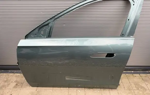 Mercedes-Benz E W214 Front door A2147203700