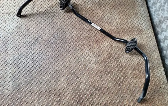 BMW 1 F40 Front anti-roll bar/sway bar 6859886
