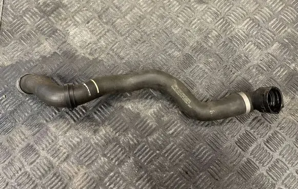 Mercedes-Benz E W213 Engine coolant pipe/hose A2135013982 CT148316 KEK667065A1P3