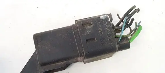 Iveco Daily 40.8 Glow plug pre-heat relay 0281003024 e13020924