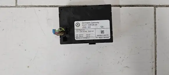 Mercedes-Benz SLK R170 Gateway control module A2115403545 410213008017 A2114452500