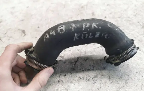 Audi A4 S4 B7 8E 8H Intercooler hose/pipe