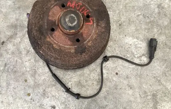 Renault Modus Rear wheel hub