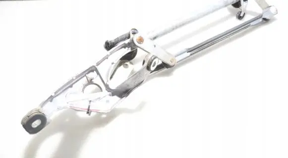 Front wiper linkage