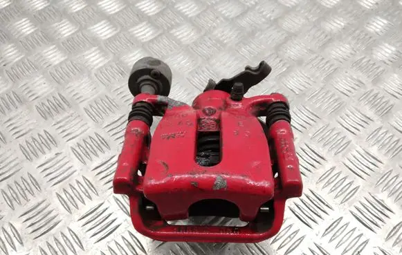 Volkswagen Polo VI Rear brake caliper 