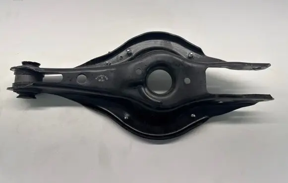 BMW 3 G20 G21 Rear upper control arm/wishbone 6886451