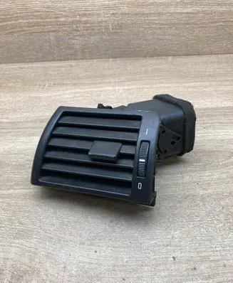 BMW 3 E46 Dashboard side air vent grill/cover trim 8361897