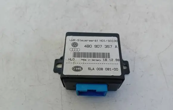 Audi A8 S8 D2 4D Light module LCM 4B0907357 5LA00808100